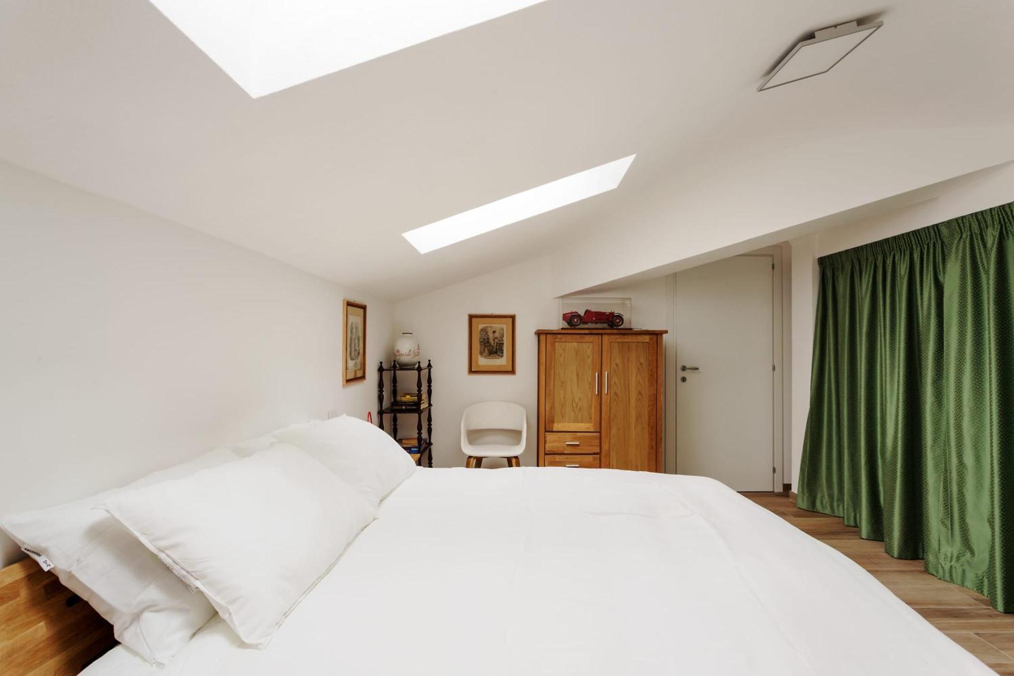 Amazing Flat With Big Terrace And Private Car Park Apartment เวโรนา ภายนอก รูปภาพ