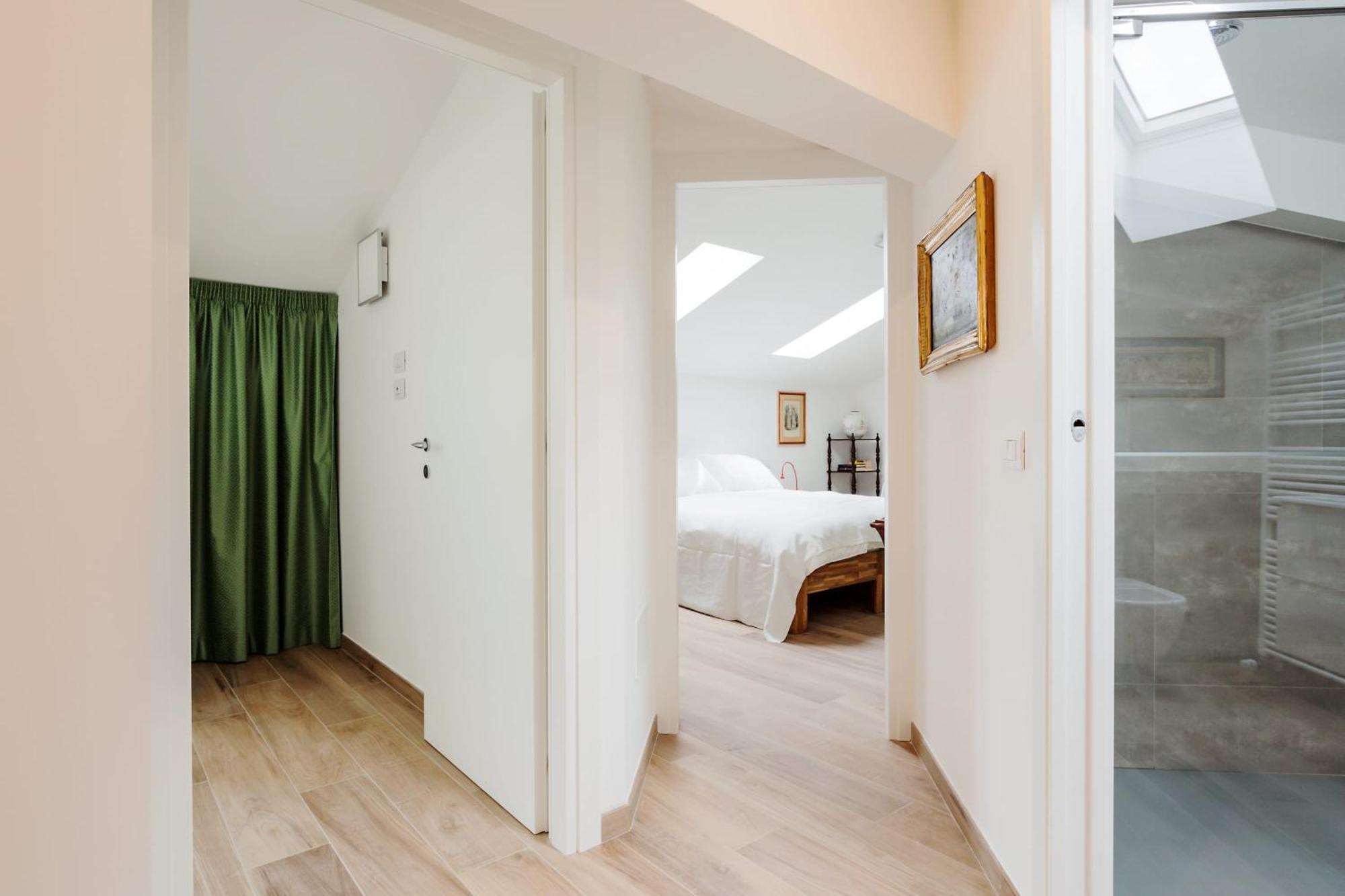 Amazing Flat With Big Terrace And Private Car Park Apartment เวโรนา ภายนอก รูปภาพ